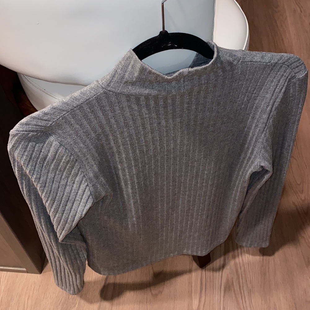▫️Topshop Ribbed Gray Mock Neck - Picture 6 of 7